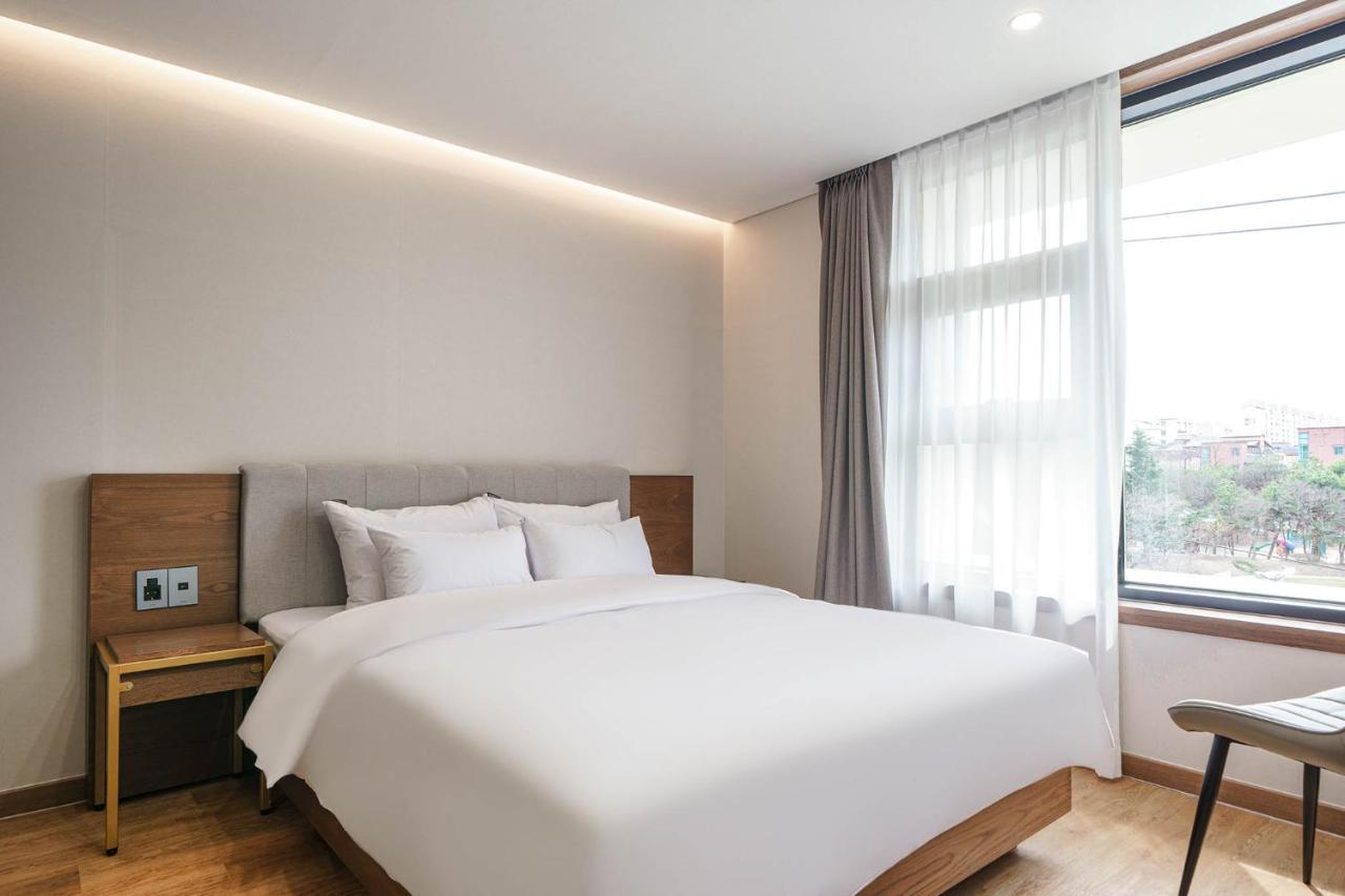 Browndot Hotel Jeonju Ajung ภายนอก รูปภาพ
