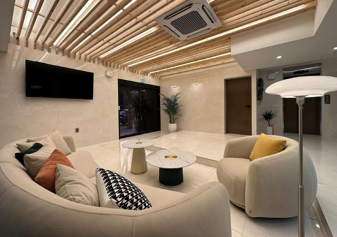 Browndot Hotel Jeonju Ajung ภายนอก รูปภาพ