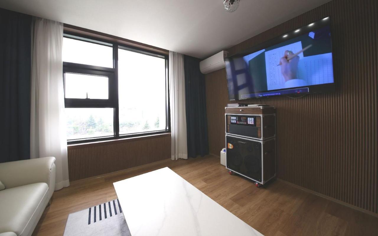 Browndot Hotel Jeonju Ajung ภายนอก รูปภาพ